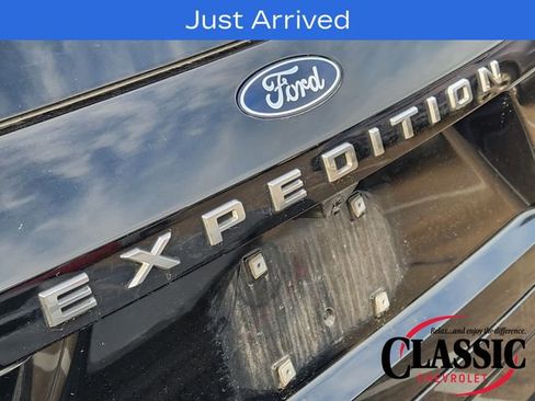 Used 2025 Ford Expedition Active AWD/4WD image 12