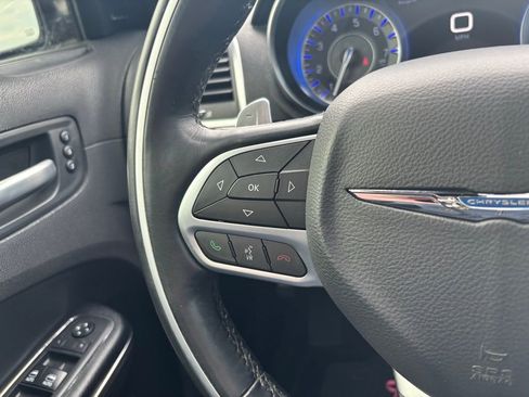 Used 2017 Chrysler 300 C Platinum w/ Safetytec Plus Group RWD image 34