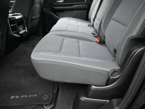 Used 2021 RAM 1500 Big Horn RWD image 32