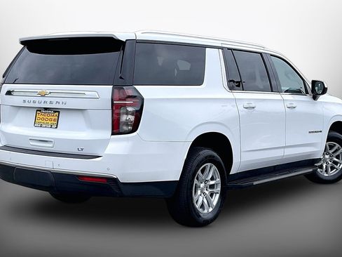 Used 2024 Chevrolet Suburban LT image 12