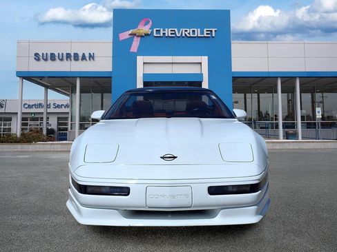 Used 1991 Chevrolet Corvette ZR-1 RWD image 2