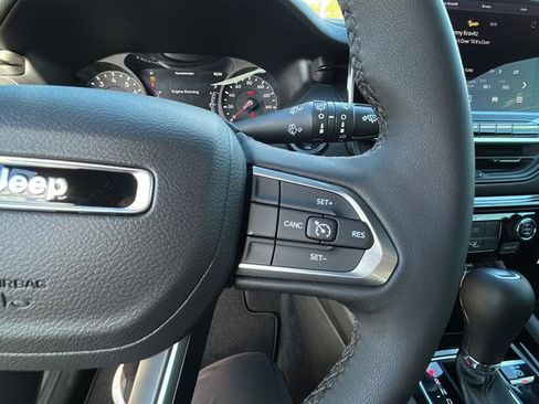 New 2026 Jeep Compass Latitude image 28