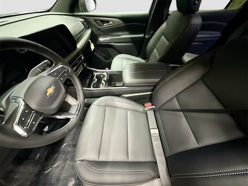New 2026 Chevrolet Traverse LT image 21