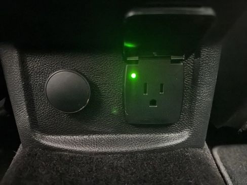 Used 2017 Ford Fusion Energi Titanium FWD image 35