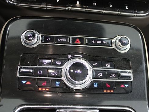 Used 2023 Lincoln Nautilus Reserve AWD/4WD image 45