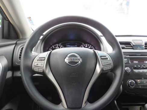 Used 2013 Nissan Altima 2.5 S image 16