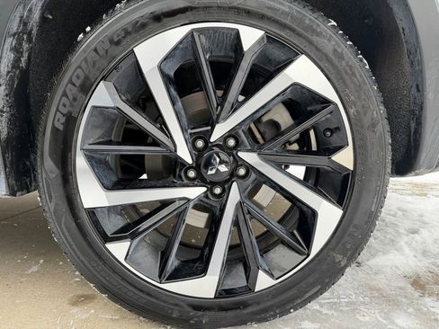 Used 2024 Mitsubishi Outlander SE Black Edition image 31