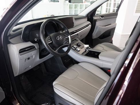 Used 2024 Hyundai Palisade SEL FWD image 11