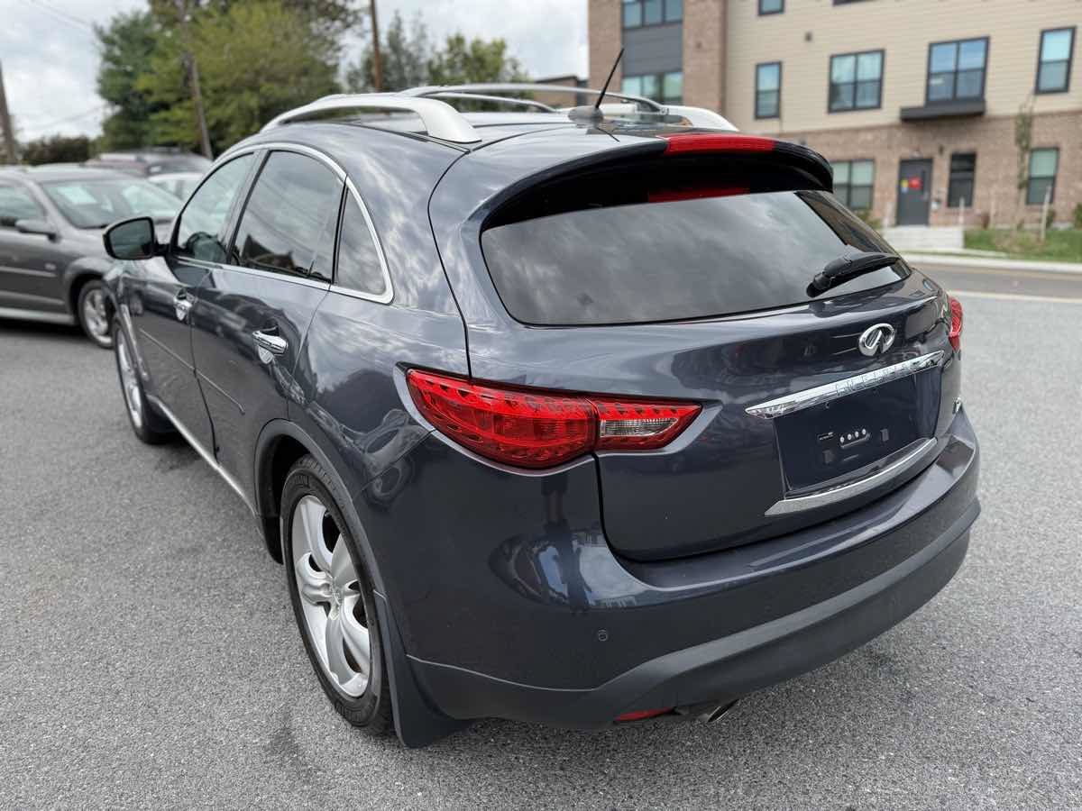 Used 2011 INFINITI FX35 AWD w/ Premium Pkg image 5