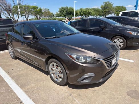 Used 2016 MAZDA MAZDA3 i Sport image 7