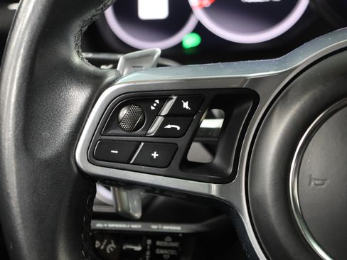 Used 2021 Porsche Cayenne GTS AWD/4WD image 18