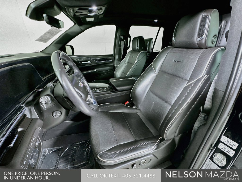 Used 2023 Cadillac Escalade Sport AWD/4WD image 12