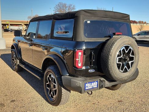 Used 2022 Ford Bronco Outer Banks image 2