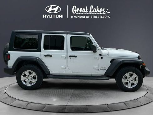 Used 2018 Jeep Wrangler Unlimited Sport S AWD/4WD image 7