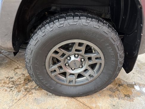 Used 2020 Toyota 4Runner Venture image 7