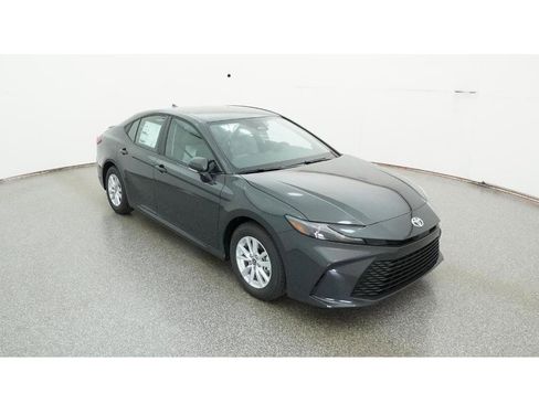 New 2026 Toyota Camry LE image 13