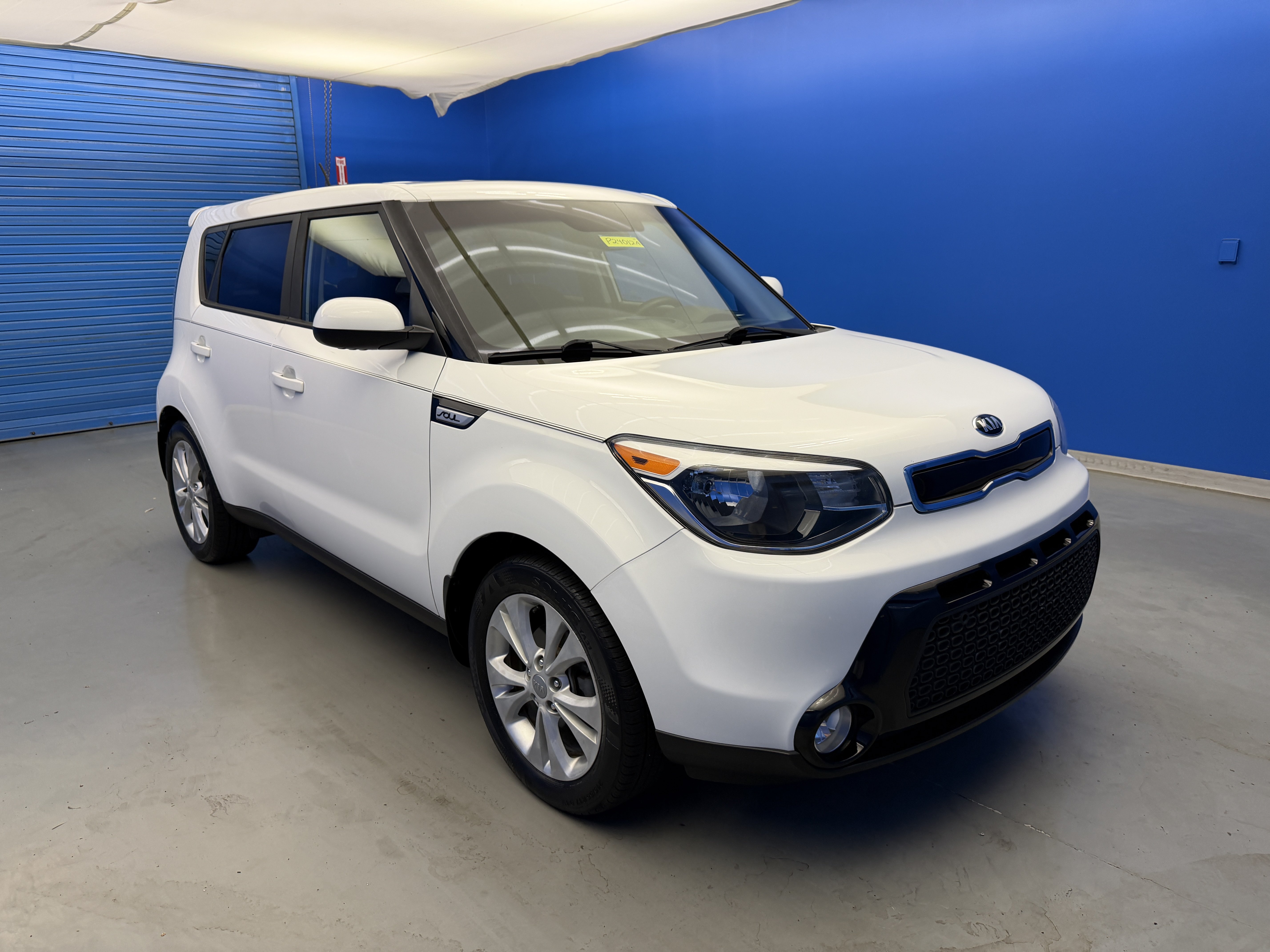 Used 2016 Kia Soul + FWD image 2