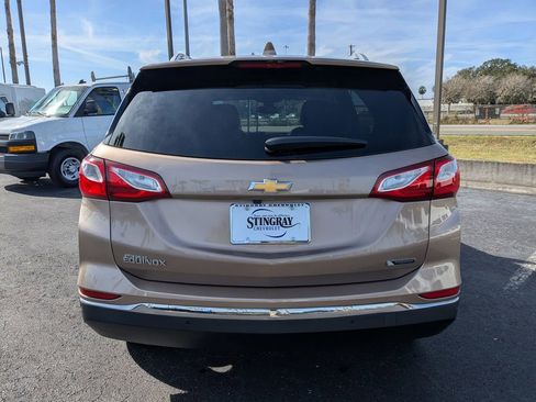 Used 2018 Chevrolet Equinox Premier image 5