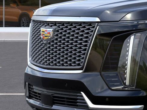 New 2026 Cadillac Escalade Luxury w/ LPO, Radiant Package image 13