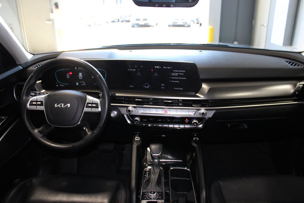 Used 2023 Kia Telluride S AWD/4WD image 14