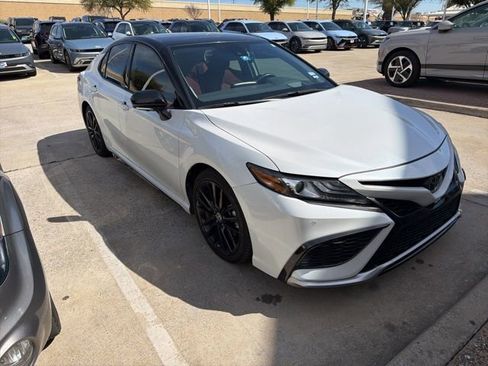 Used 2022 Toyota Camry XSE w/ Navigation Package image 4