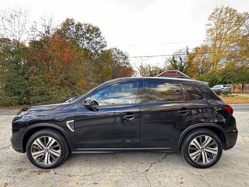 Used 2021 Mitsubishi Outlander Sport SE image 4