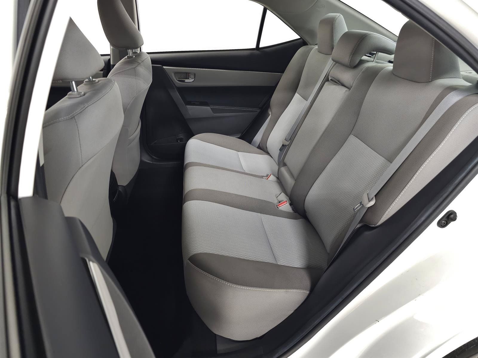 Used 2018 Toyota Corolla LE FWD image 24