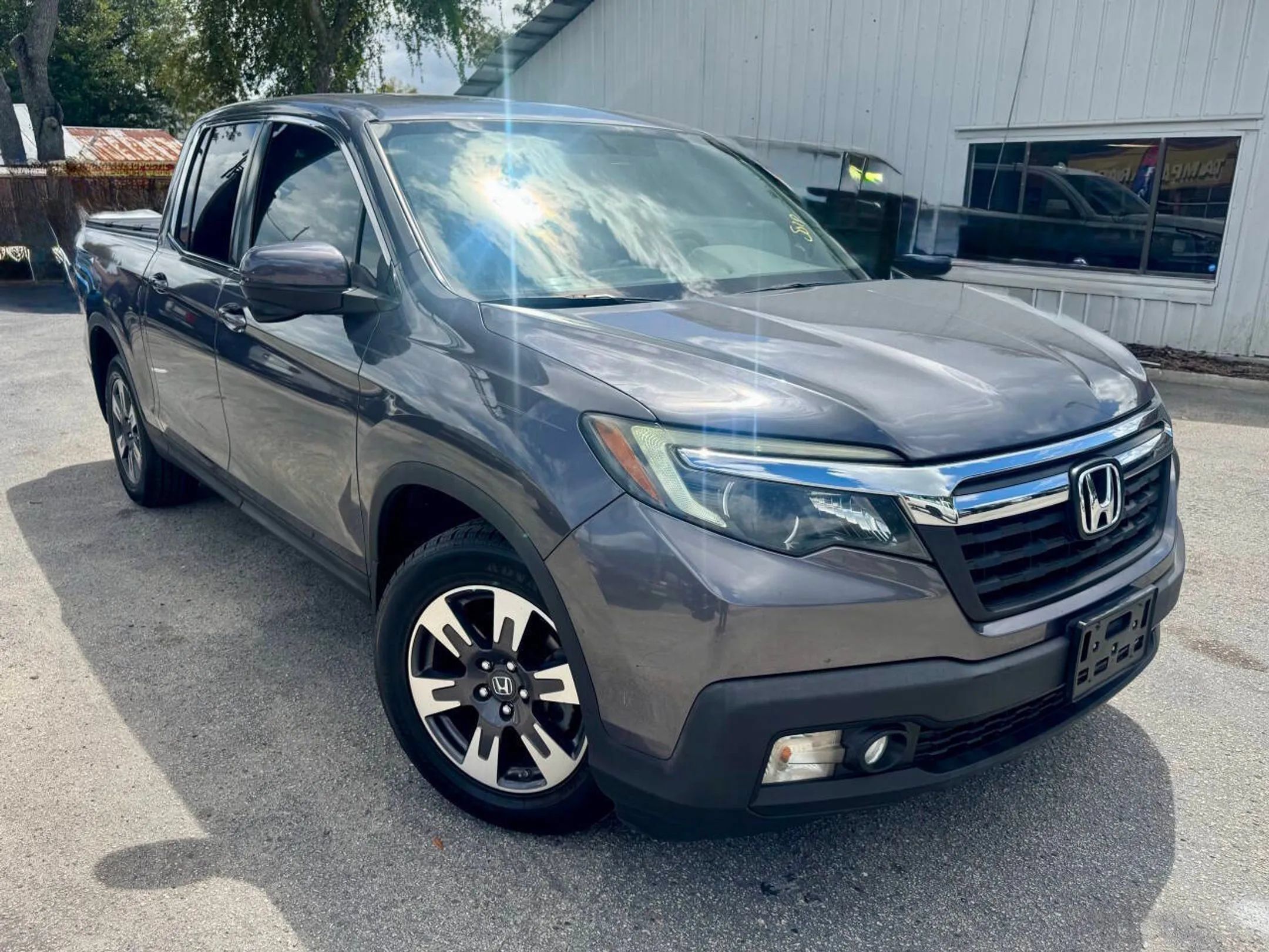 Used 2019 Honda Ridgeline RTL-T image 3