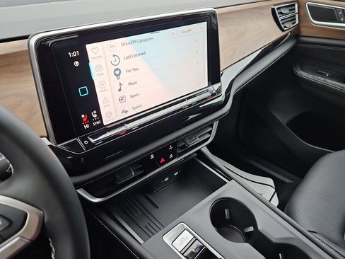 New 2026 Volkswagen Atlas SE image 18