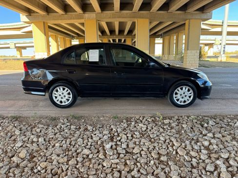 Used 2005 Honda Civic LX image 2