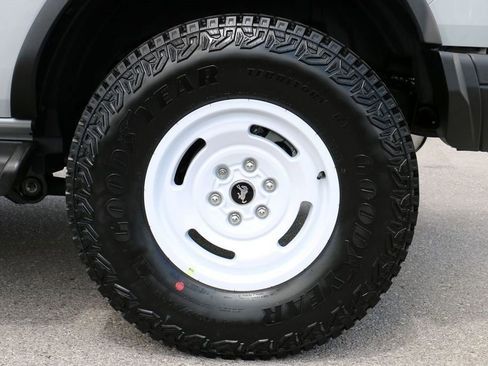 New 2026 Ford Bronco Heritage Edition AWD/4WD image 8