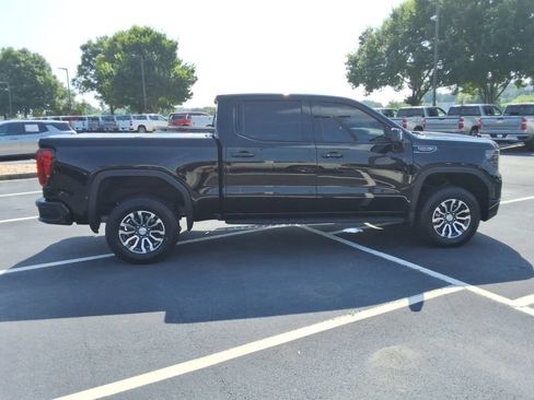 Certified 2022 GMC Sierra 1500 AT4 w/ AT4 Premium Package AWD/4WD image 4