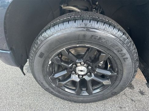 Used 2023 Chevrolet Silverado 1500 RST w/ Z71 Off-Road Package image 11