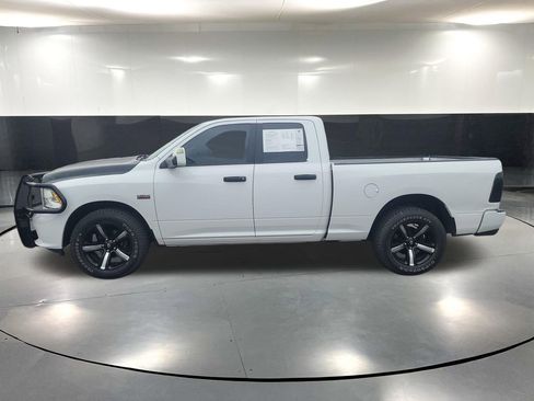Used 2019 RAM 1500 Express w/ Express Value Package AWD/4WD image 11