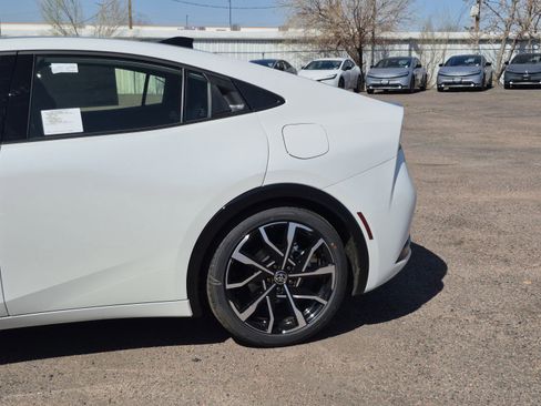 New 2026 Toyota Prius XSE image 4