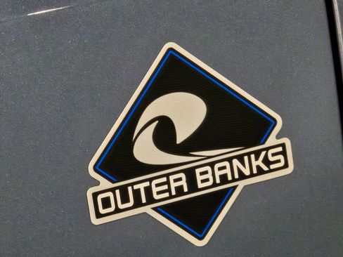 New 2025 Ford Bronco Outer Banks image 3