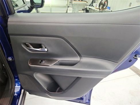 New 2026 Nissan Kicks SR image 37