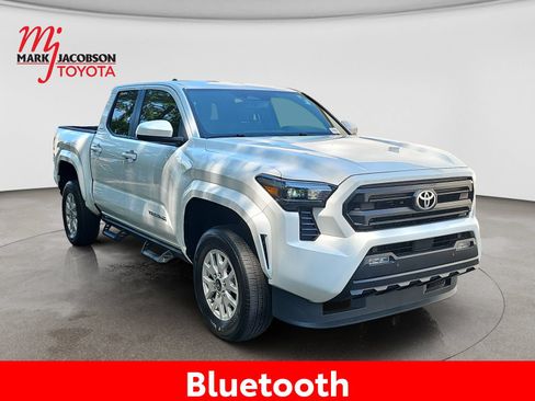 Used 2024 Toyota Tacoma SR5 w/ SR5 Upgrade Package RWD image 5