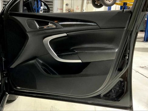 Used 2013 Buick Regal Premium image 23