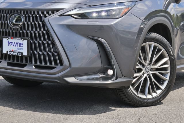 Used 2025 Lexus NX 350 AWD w/ Rear Seat Package image 31