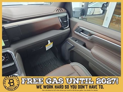New 2026 GMC Sierra 3500 Denali w/ Technology Package AWD/4WD image 15