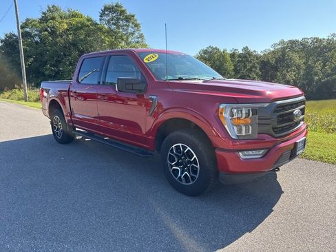 Certified 2022 Ford F150 XLT w/ Equipment Group 302A High image 40