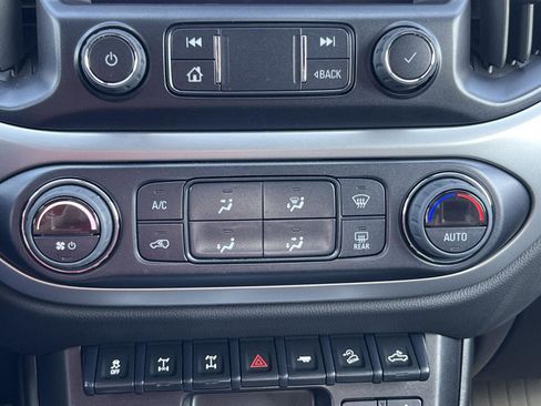 Used 2022 Chevrolet Colorado ZR2 w/ Colorado ZR2 Bison Edition AWD/4WD image 29
