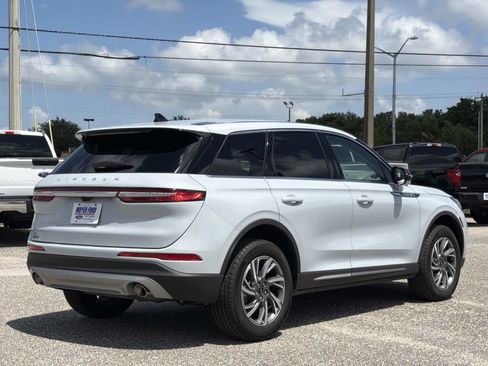 Used 2025 Lincoln Corsair FWD w/ Equipment Group 101A image 4