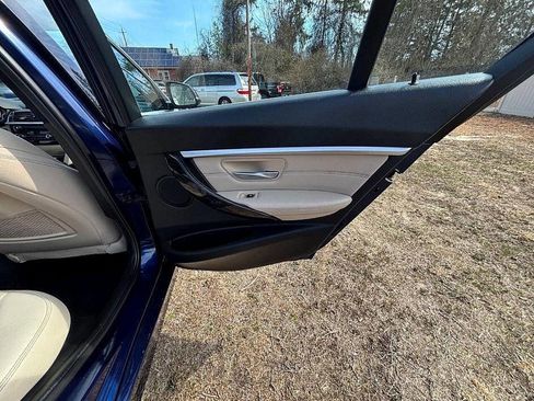 Used 2017 BMW 330i xDrive Sedan image 21
