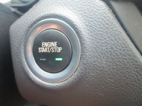 Used 2019 Buick Envision Essence image 25