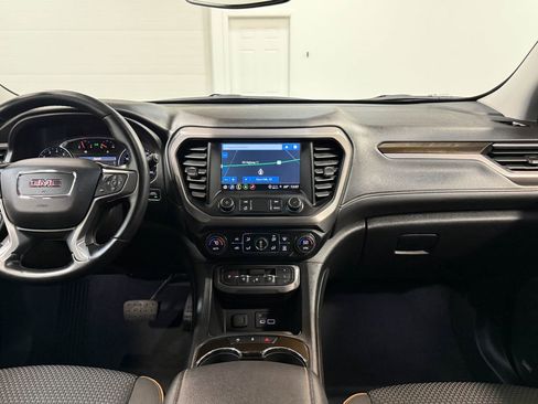 Used 2023 GMC Acadia AT4 image 18