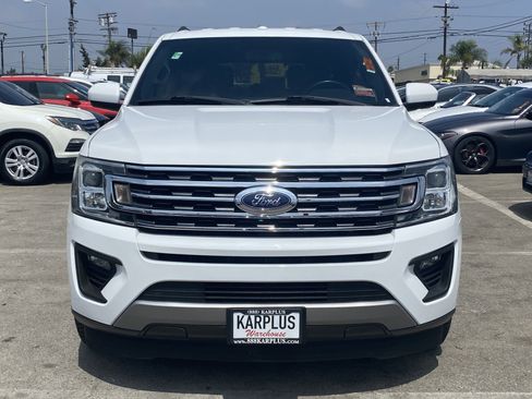 Used 2019 Ford Expedition XLT image 3