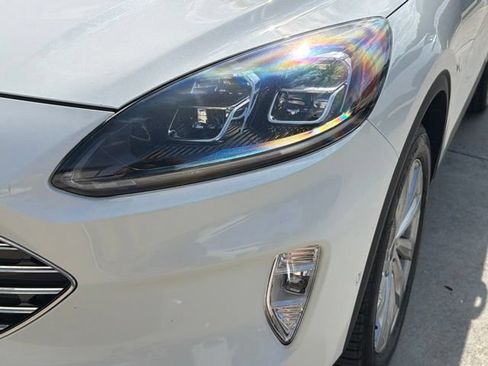 Used 2022 Ford Escape Titanium w/ Titanium Elite Package AWD/4WD image 9