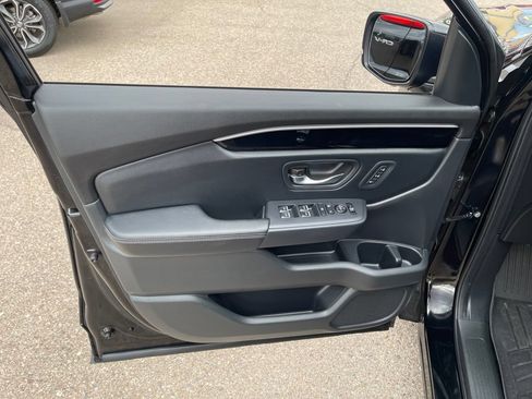 Certified 2024 Honda Pilot Touring image 10